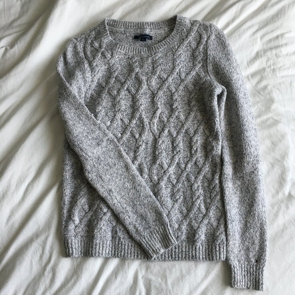 Tommy Hilfilger Cable Knit Sweater